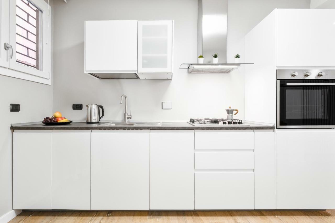 Duplex Luxurious Apt In The Heart Of Болоня Екстериор снимка