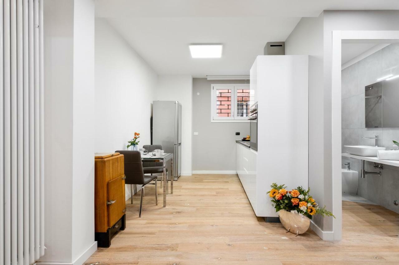 Duplex Luxurious Apt In The Heart Of Болоня Екстериор снимка